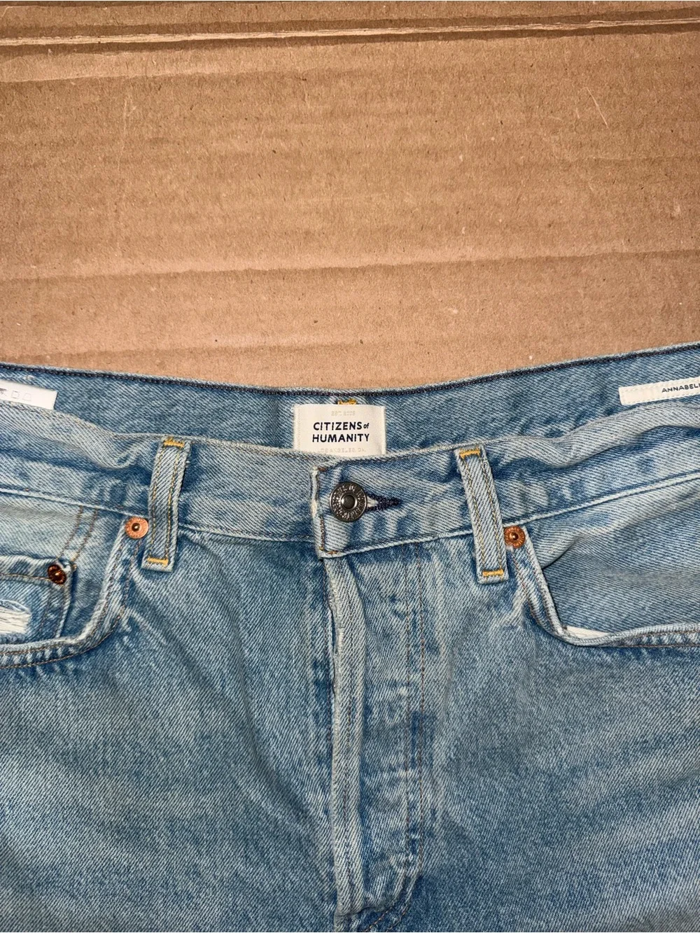 Citizens of Humanity Annabelle Long Shorts Size 30 Light Wash Distressed EUC